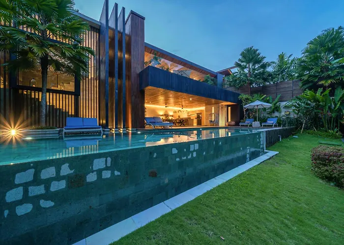 Villa Sandro - 3br Escape, Lush Jungle Views & Pool *
