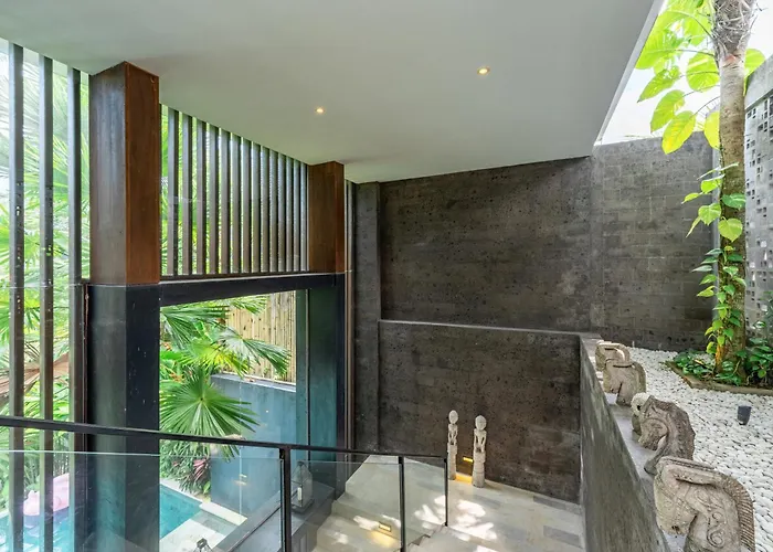 Sandro - 3br Escape, Lush Jungle Views & Pool Villa Ubud