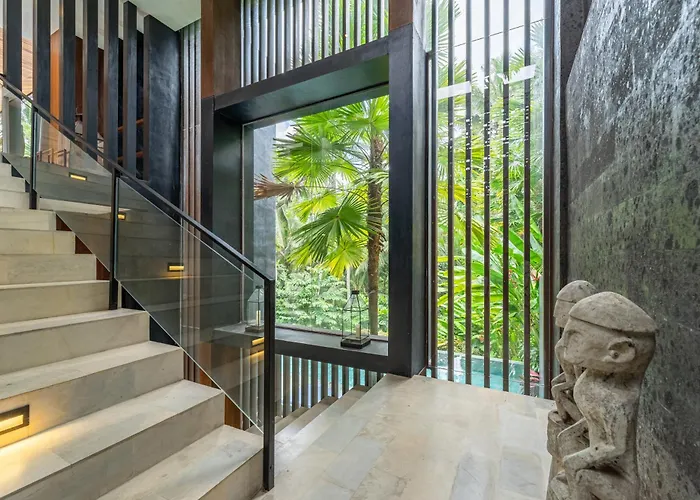 Villa Sandro - 3br Escape, Lush Jungle Views & Pool *