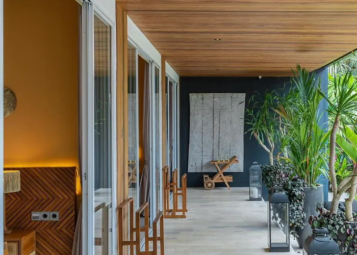 Sandro - 3br Escape, Lush Jungle Views & Pool * Ubud