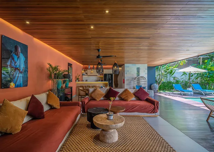 Sandro - 3br Escape, Lush Jungle Views & Pool * Ubud