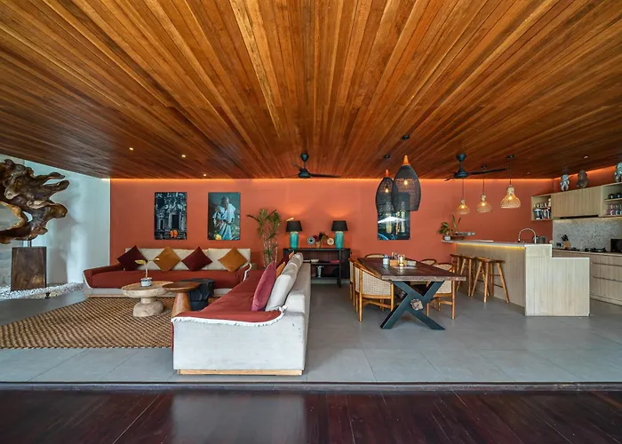 Sandro - 3br Escape, Lush Jungle Views & Pool