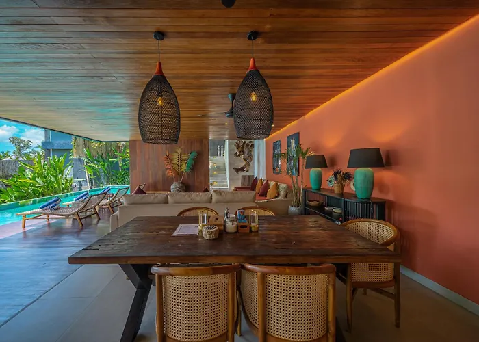 Sandro - 3br Escape, Lush Jungle Views & Pool Villa
