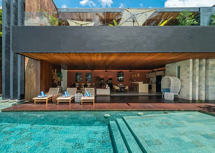 Sandro - 3br Escape, Lush Jungle Views & Pool Ubud